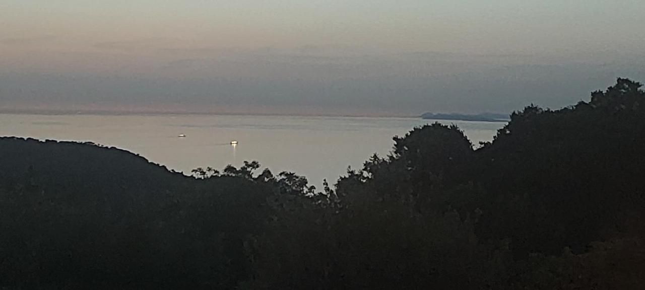 T'Aloni Hotell Chortáta Exteriör bild